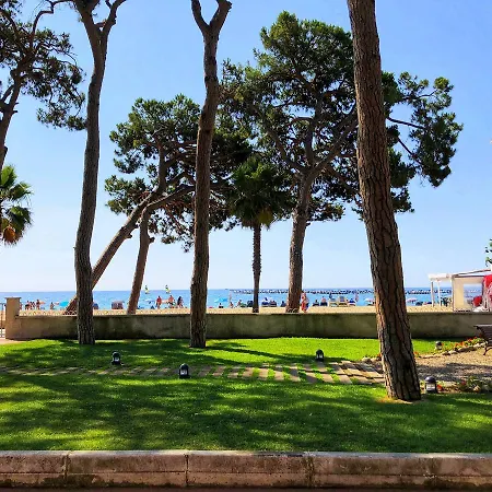 Pins I Mar * カンブリルス