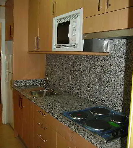 Pins I Mar アパート