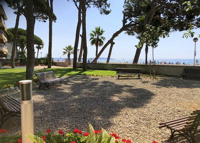 Pins I Mar アパート