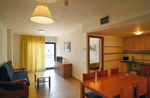 アパート Pins I Mar カンブリルス