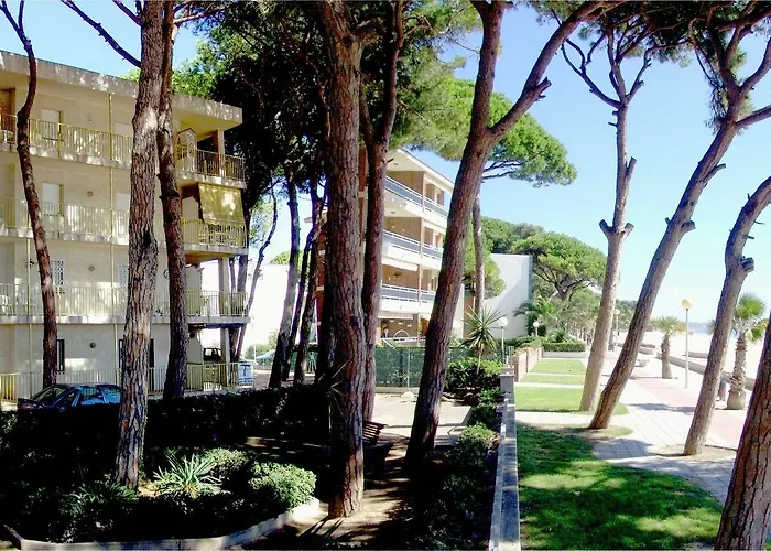 アパート Pins I Mar